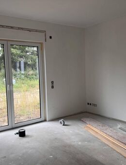 Provisionsfrei! Doppelhaushälfte als Ausbauhaus - verwirklichen Sie Ihr individuelles Traumhaus ganz nach Ihren Wünschen! - Mittenwalde (Landkreis Dahme-Spreewald)