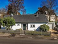 Freistehendes Einfamilienhaus mit schönem Garten und grosser Terrasse - Solingen (Klingenstadt)
