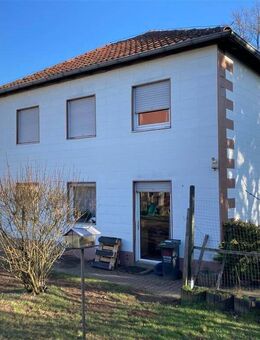 Doppelhaushälfte m. 2 Garagen - Landstuhl (Sickingenstadt)