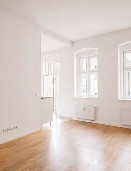 Charmante 1-Zimmer-Wohnung mit Balkon im kernsanierten Altbau - Berlin