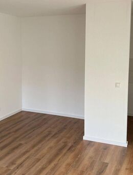 Frisch saniertes Apartment - Perfekt für Singles & Pendler - Köln