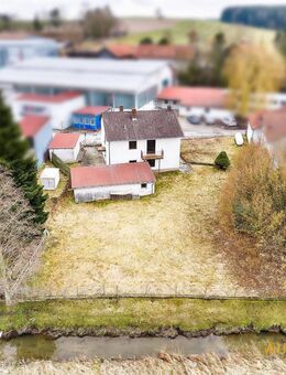 Sofort frei: Einfamilienhaus auf großzügigem Grundstück, mit Nebengebäuden - zu verkaufen - Bodenkirchen