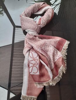 Sehr schöner Schal von Loewe - Erftstadt