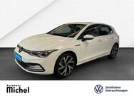 VW Golf, 1.5 VIII eTSI Style Plus TravelAssist, Jahr 2023 - Gießen