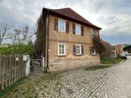 Ehemaliges Pfarrhaus mit idyllischem Garten und viel Potential - Illesheim