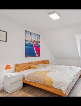 Gut erhaltenes Hasena Trentino Bett - Essen