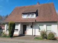 Zweifamilienhaus aus den 60er Jahren in 49170 Hagen a.T.W. - Hagen (Teutoburger Wald)