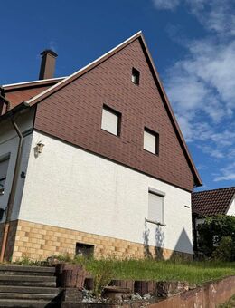 Doppelhaushälfte ideal für Handwerker und Mehrgenerationen Haus in toller ruhiger Lage, Garten, Freisitz, Schuppen - Schönaich