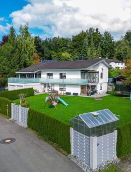 Saniertes Einfamilienhaus mit ELW in bester Lage von Isny-Neutrauchburg, Bergblick - Isny (Allgäu)