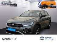 VW T-Roc, 1.5 TSI Life, Jahr 2023 - Bad Nauheim