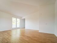 Bezugsfertige Penthousewohnung mit hohen Decken und Dachterrasse - Norderstedt