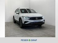 VW Tiguan, 2.0 TDI Life Na, Jahr 2024 - Dessau-Roßlau