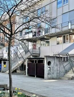 Gepflegte 2-Zi-Eigentumswohnung im 1.OG mit schöner Loggia - Waldkraiburg