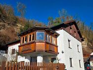 -------RESERVIERT------*Die besondere* 4-Zimmerwohnung auf 2 Etagen mit kleiner Werkstatt & Wintergarten!! - Burghausen