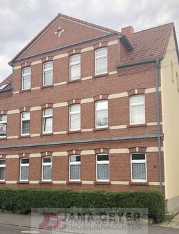 EILENBURG - BERG * FRISCH RENOVIERTES APARTMENT mit kleiner EINBAUKÜCHE * TAGESLICHTBAD MIT WANNE - Eilenburg