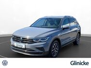 VW Tiguan, 1.5 TSI Life, Jahr 2021 - Witzenhausen