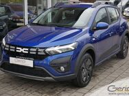 Dacia Sandero, Stepway TCe 90 Expression (DJF), Jahr 2022 - Altötting