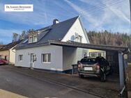 Gepflegtes Einfamilienhaus in Ortsrandlage mit Carport und großem Gartengrundstück! - Herdorf