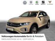 VW T-Roc, 1.5 TSI Style, Jahr 2024 - Berlin