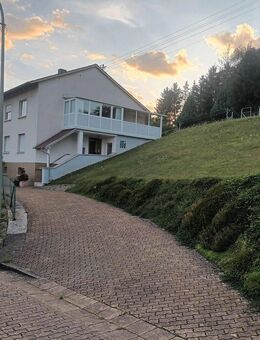 Haus für 2 Generationen mit zusätzlichem Bauplatz - Schmelz