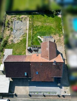 Einfamilienhaus mit zwei Wohneinheit und Bauplatz | Willkommen zu Hause! - Lehre