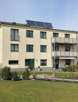 Stadthaus mit 4 Wohnungen, 2 Balkonen, Garage, 4 Stellplätzen und Blick auf den Schweriner Innensee - Schwerin