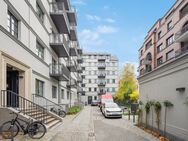 Hochwertig ausgestattete Wohnung mit Balkon am Ludwigkirchplatz - Berlin