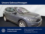 VW Tiguan, 1.5 TSI MOVE Life OPF, Jahr 2023 - Frankfurt (Main)