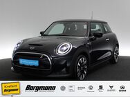 MINI Cooper S, E Classic Trim, Jahr 2022 - Krefeld