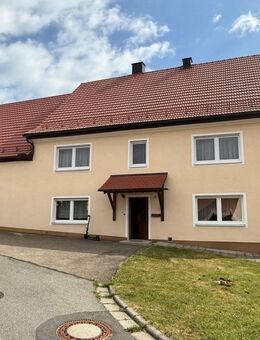 Charmantes Anwesen mit Nebengebäuden und großzügigem Garten in Altdorf-Eismannsberg - Altdorf (Nürnberg)