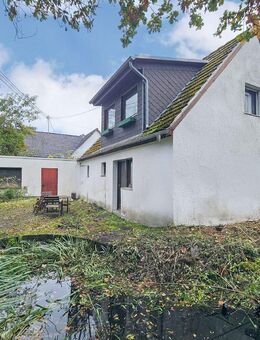 Dornröschenschlaf! EFH mit Garage auf großem Areal bei Asbach. 10 Min. A3, 30 Min. Bonn. - Asbach (Landkreis Neuwied)