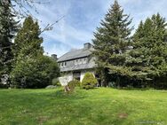 Schmuckstück ist zum Einzug bereit-Großzügige Villa mit großem Garten in Münchberg - Münchberg