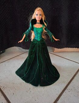 2004 Holiday Barbie - Oedheim