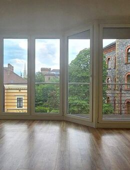 In Renovierung! Moderne und barrierefreie 3-Raum-Etagenwohnung mit 2 Balkonen in Mehrgenerationshaus! - Görlitz