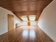 Gemütliche 2-Zimmer-Wohnung im Dachgeschoss - ruhig & hell - Bodelshausen