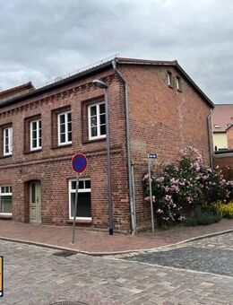 Stilvolles Wohn- und Geschäftshaus im Herzen von Plau am See - Plau (See)