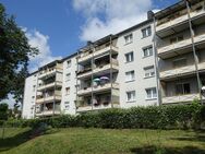 3 Zimmer, Balkon mit Blick ins Grüne! Diese Eigentumswohnung inmitten von Riesa vereint schönes Wohnen mit Praktikabilität! - Riesa