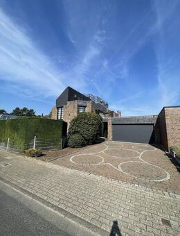 Doppelhaushälfte mit Kamin, Einbauküche und Traumgarten in Kamp-Lintfort (Niersenbruch) - Kamp-Lintfort