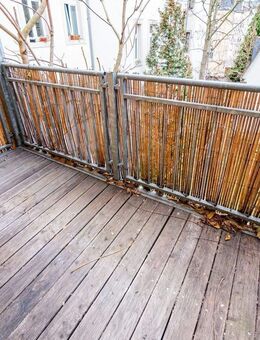 Ihre Etagenwohnung mit Balkon zum Innenhof. - Dresden