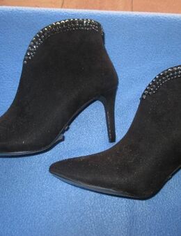 NEU mit ETIKETT * Samtweich * Velours * Leder * Abend * Ausgeh * Swarovski * Strass * Stiefel * Stiefeletten * Unkle Boots "Buffalo" Gr. 37/ 4 * schwarz * Gothic * - Riedlingen