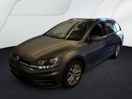 VW Golf 2.0TDI DSG R-Line Kamera ACC - Cadolzburg