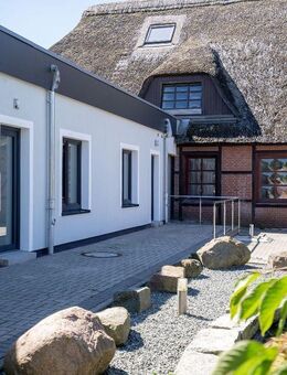 Idyllisches Wohnen im Grünen: Moderne Wohnung zur Miete in Bliesdorf, Schashagen - Schashagen