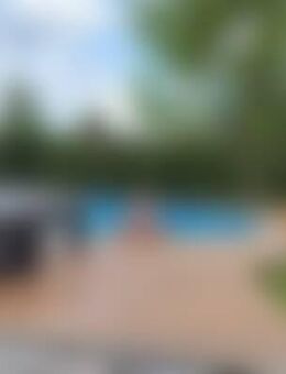 Lar*** - Eisenhüttenstadt Zentrum