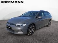 VW Golf Variant, 2.0 TDI Life, Jahr 2022 - Pößneck