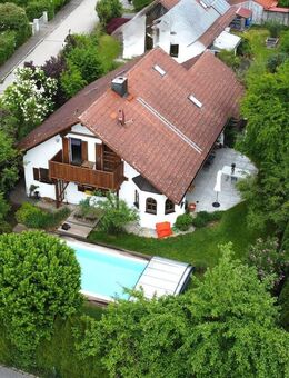 "RESERVIERT" Clever wohnen mit Erbbaurecht: 6 Zimmer, Pool & Garten - mehr fürs Budget - Kranzberg