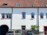 2-Familienhaus mit Potential im Klosterhof Zell - Zell (Main)