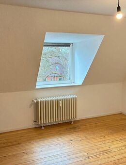 2,5 Zimmerwohnung im Dachgeschoss - Kiel