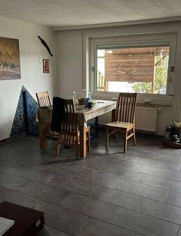 2 Zi ETW mit Gartenanteil und großem Hobbykeller Langenzenn OT Heinersdorf - Langenzenn