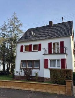 Freistehendes Einfamilienhaus in zentraler Lage von Fechingen - Saarbrücken