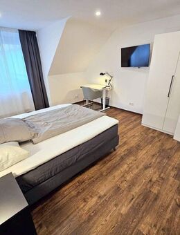 Ab Sofort - möbliertes Zimmer in gemütlicher 3er WG - mitten im Bahnhofsviertel - Frankfurt (Main)